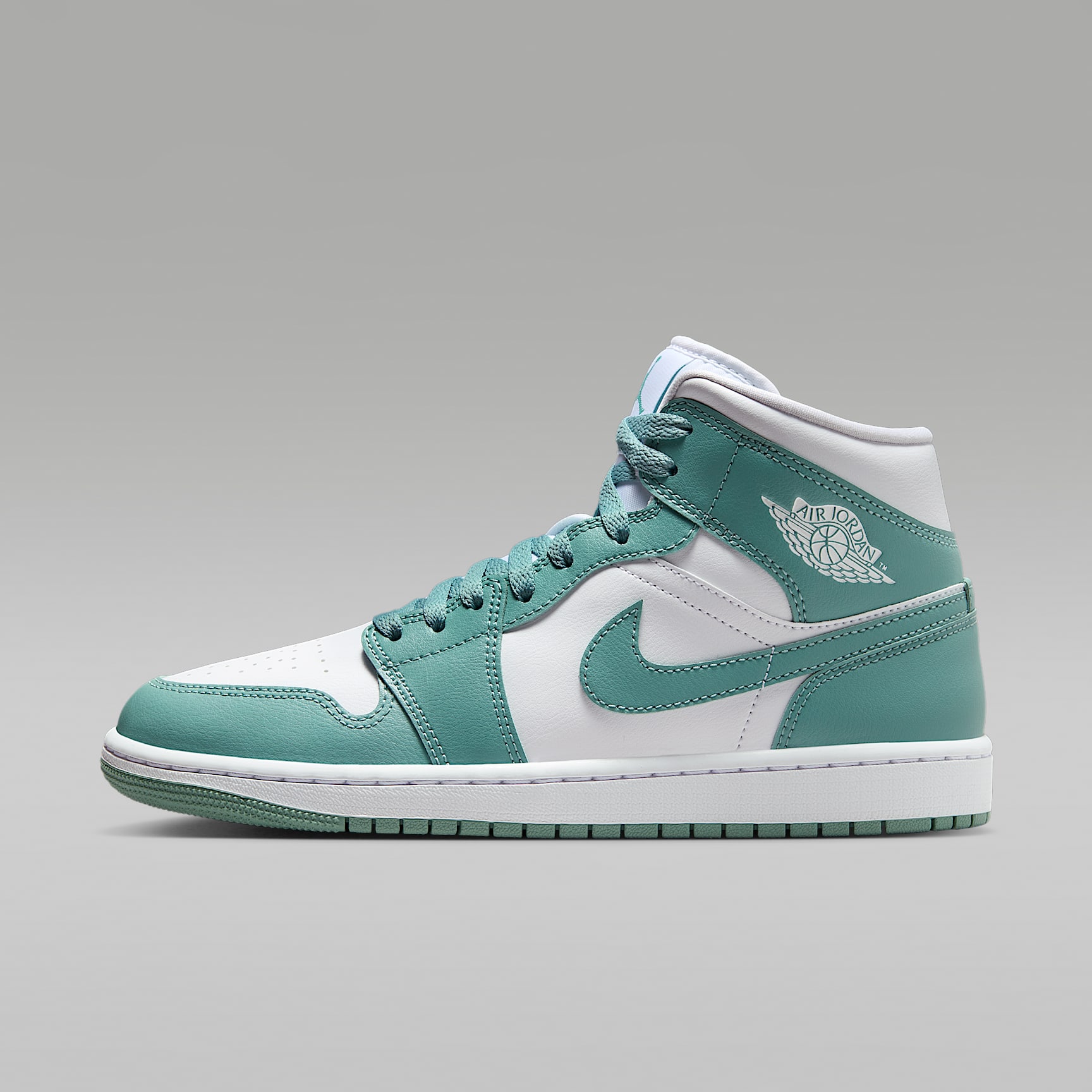Air Jordan 1 Mid Women's Shoes. Nike.com